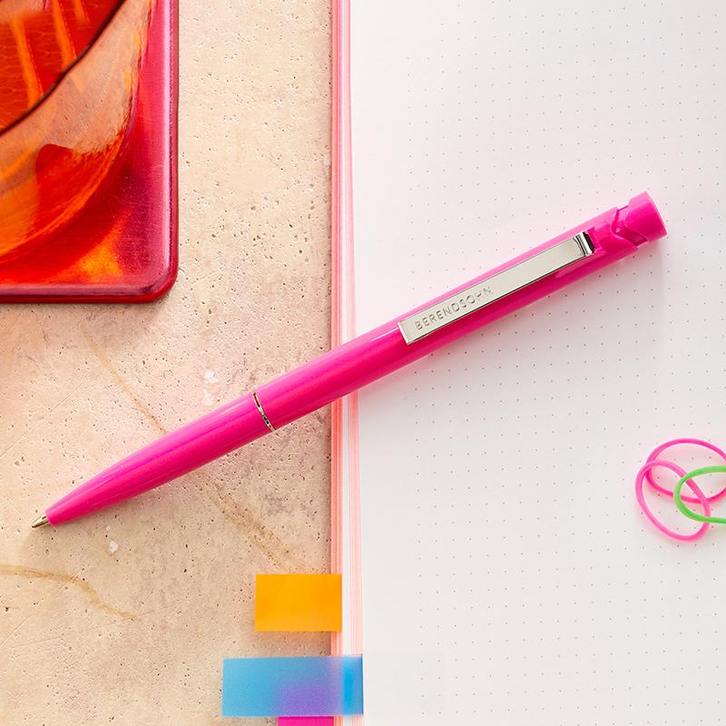 BE-KS, POPPY PINK, BLAUE MINE