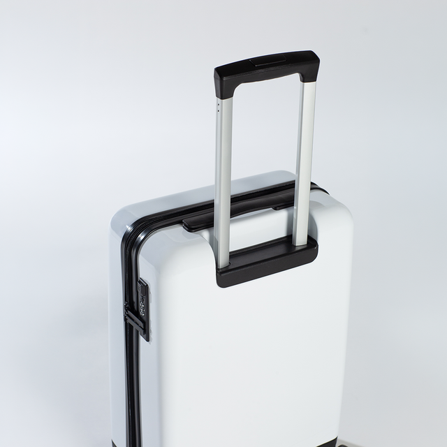 CABIN PRO, weiß (Handgepäck - 54 cm)