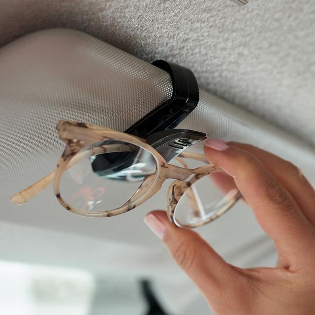 CLIPFIX (Brillenhalter für Autoblende)